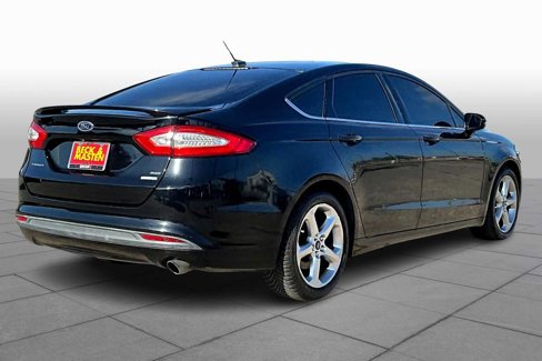 Used 2016 Ford Fusion SE w/ Equipment Group 201A image 11
