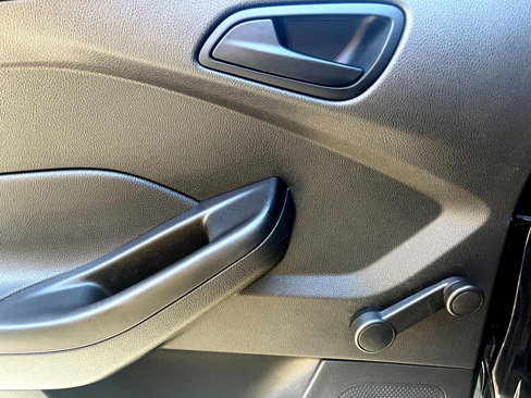 Used 2018 Ford Focus S image 40