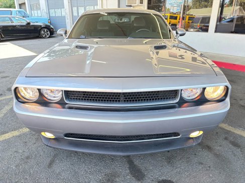 Used 2013 Dodge Challenger SXT Plus image 2