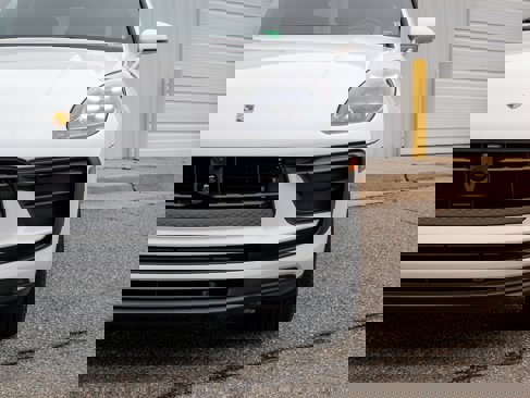 New 2026 Porsche Macan image 15