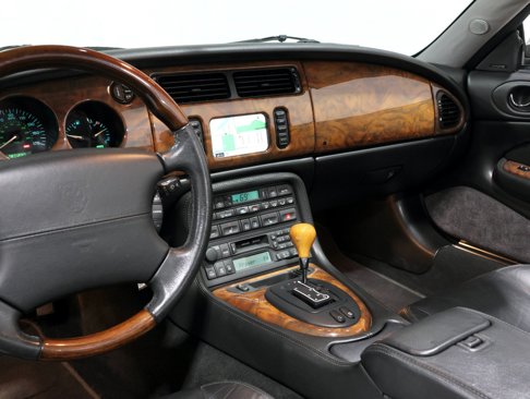 Used 2001 Jaguar XK8 Convertible image 75