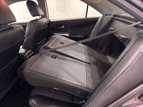 Used 2014 Toyota Camry SE image 26