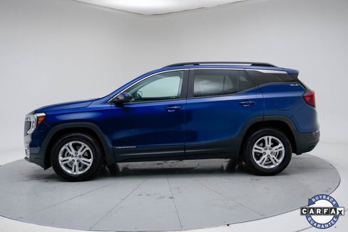 Used 2022 GMC Terrain SLE w/ Driver Convenience Package image 2