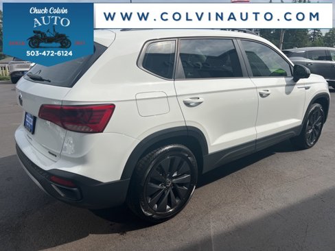 Used 2022 Volkswagen Taos S image 9