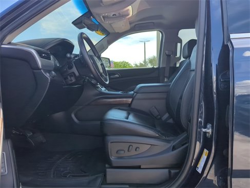 Used 2017 Chevrolet Tahoe LT image 6