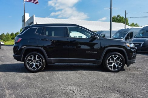 New 2025 Jeep Compass Limited w/ Sun and Sound Group image 2