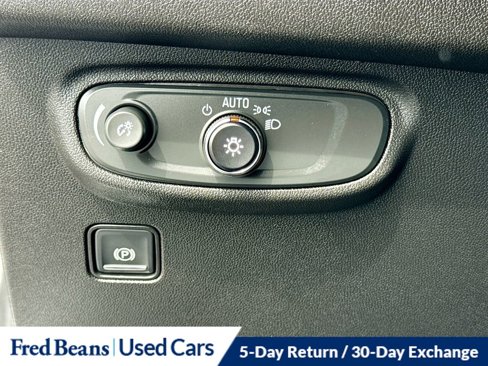 Used 2020 GMC Terrain SLE w/ Driver Convenience Package image 11