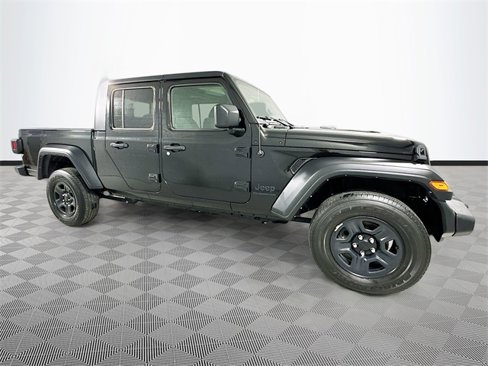 Certified 2022 Jeep Gladiator Sport w/ Trailer Tow Package image 8