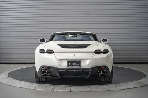 Used 2025 Ferrari Roma Spider image 5