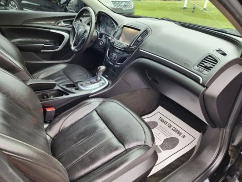 Used 2016 Buick Regal image 10