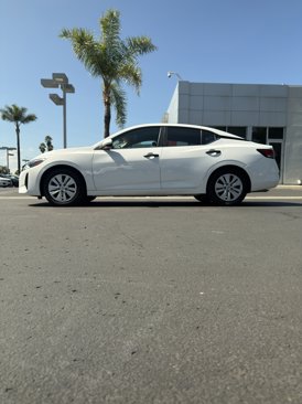 Certified 2025 Nissan Sentra S image 8