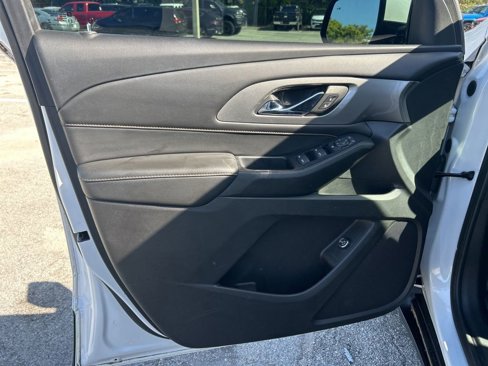 Used 2019 Chevrolet Traverse LT image 36