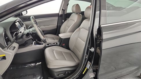 Used 2018 Hyundai Elantra Limited w/ Cargo Package image 13