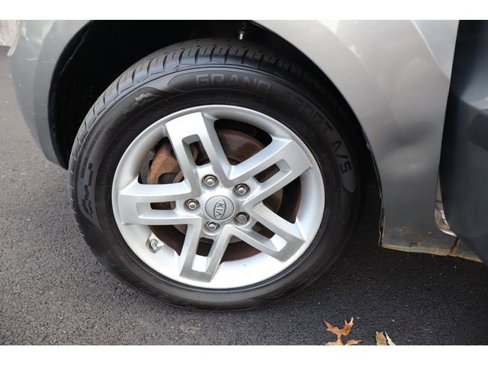 Used 2011 Kia Soul + image 13