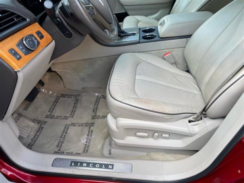 Used 2014 Lincoln MKX AWD w/ Equipment Group 101A image 12