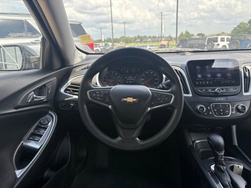 Used 2024 Chevrolet Malibu LT image 14