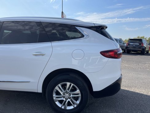 Used 2019 Buick Enclave Essence image 8