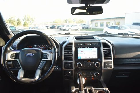 Used 2018 Ford F150 Platinum w/ Equipment Group 701A Luxury image 44