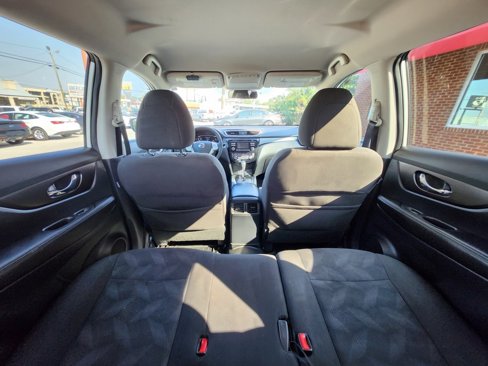 Used 2015 Nissan Rogue SV image 29