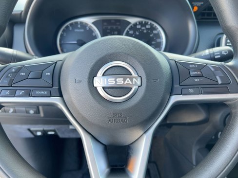 Used 2022 Nissan Kicks S image 16