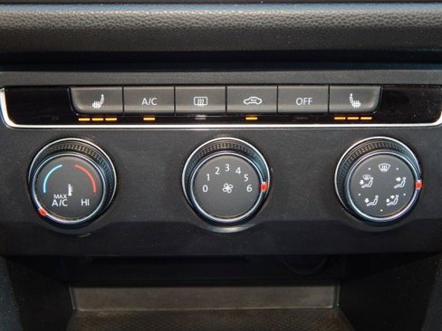 Used 2022 Volkswagen Tiguan S image 19