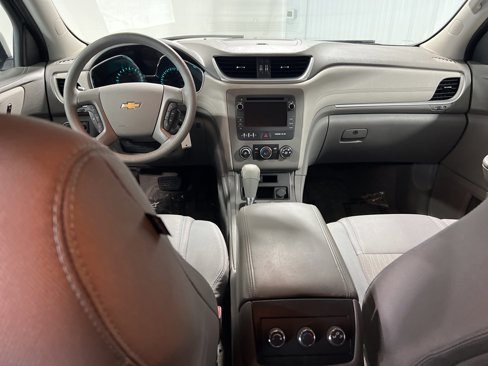 Used 2014 Chevrolet Traverse LS image 3