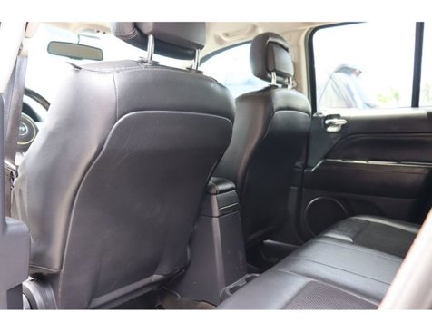 Used 2016 Jeep Compass Latitude image 25