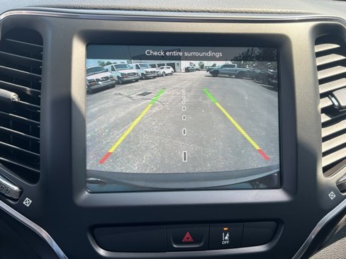 Used 2022 Jeep Cherokee Latitude image 15