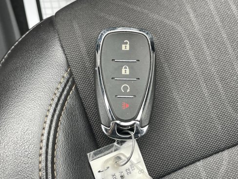 Used 2022 Chevrolet Trax LT w/ Sport Edition image 27