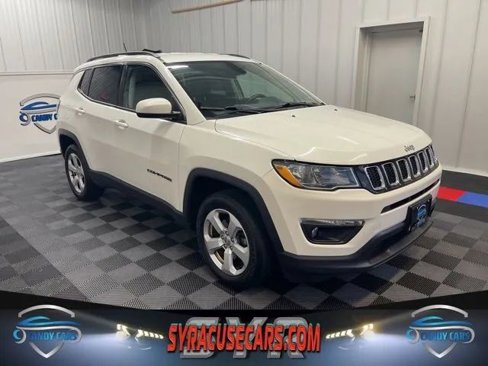 Used 2018 Jeep Compass Latitude w/ Cold Weather Group image 1