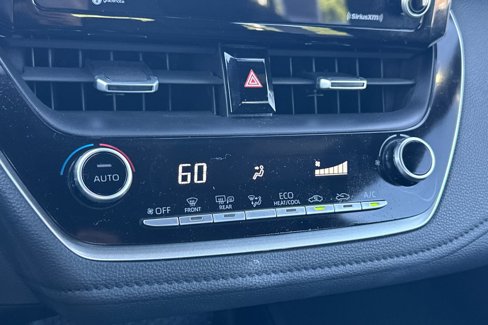 Used 2022 Toyota Corolla SE image 19