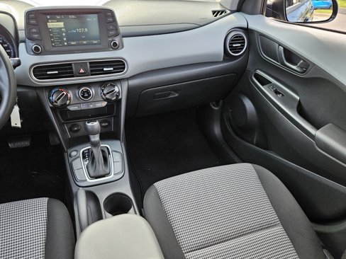 Used 2021 Hyundai Kona SE image 18