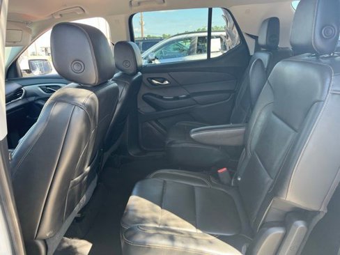 Used 2018 Chevrolet Traverse LT image 14