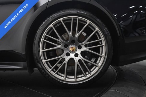 Used 2022 Porsche Panamera 4 Platinum Edition image 33