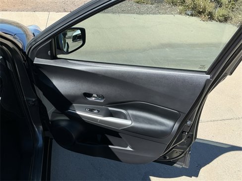 Used 2020 Nissan Kicks SR w/ SR Premium Package image 23