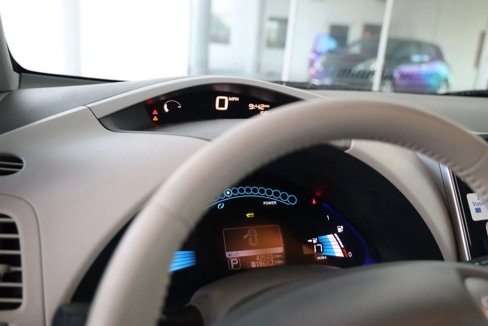 Used 2012 Nissan Leaf SV image 18