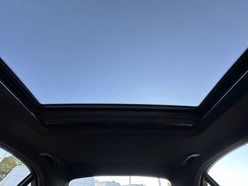 Used 2019 Mercedes-Benz C 300 4MATIC Sedan image 16