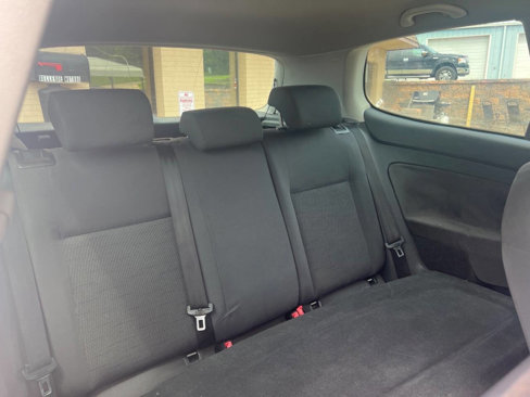 Used 2008 Volkswagen Rabbit S image 9