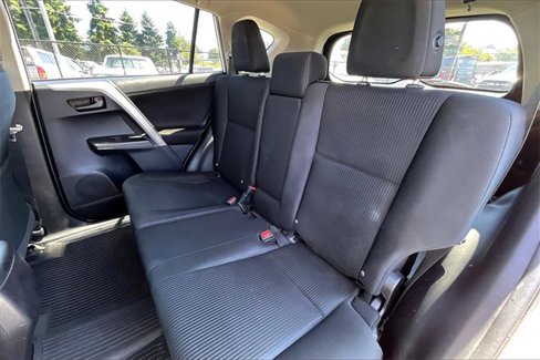 Used 2018 Toyota RAV4 LE w/ All Weather Liner Package image 26