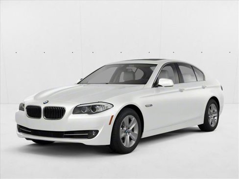 Used 2013 BMW 528i Sedan image 1