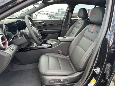 New 2026 Chevrolet Trax RS w/ Sunroof Package image 9