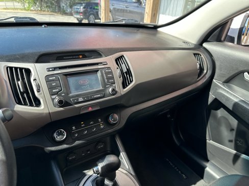 Used 2014 Kia Sportage LX image 17