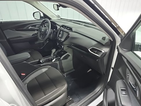 Used 2023 Chevrolet TrailBlazer LT w/ Convenience Package image 15