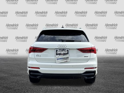Used 2021 Audi Q3 2.0T Premium w/ Convenience Package image 9