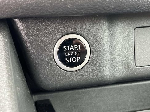 Used 2021 Nissan Rogue S image 30