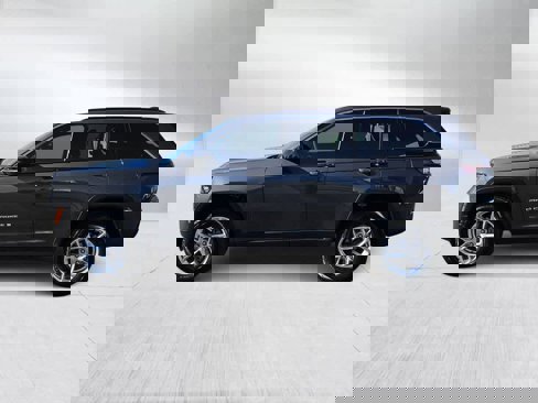 New 2025 Jeep Grand Cherokee Laredo X w/ Luxury Tech Group I image 5