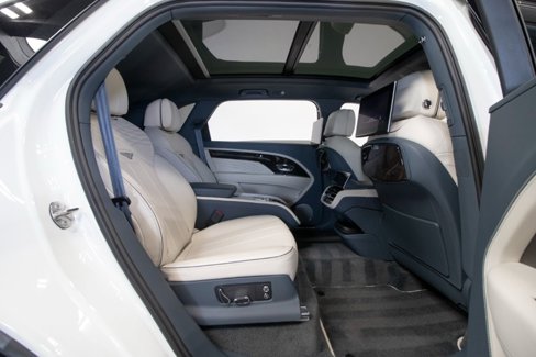 Used 2023 Bentley Bentayga Extended Wheelbase image 69