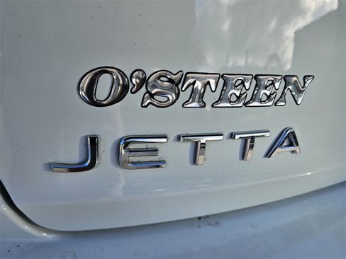 Certified 2024 Volkswagen Jetta Sport image 13