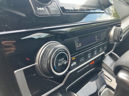 Used 2020 Honda CR-V LX image 21
