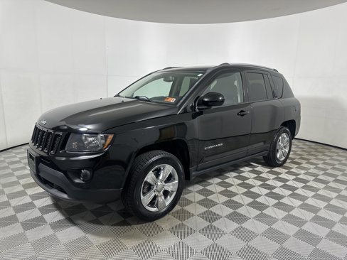 Certified 2017 Jeep Compass Latitude image 3
